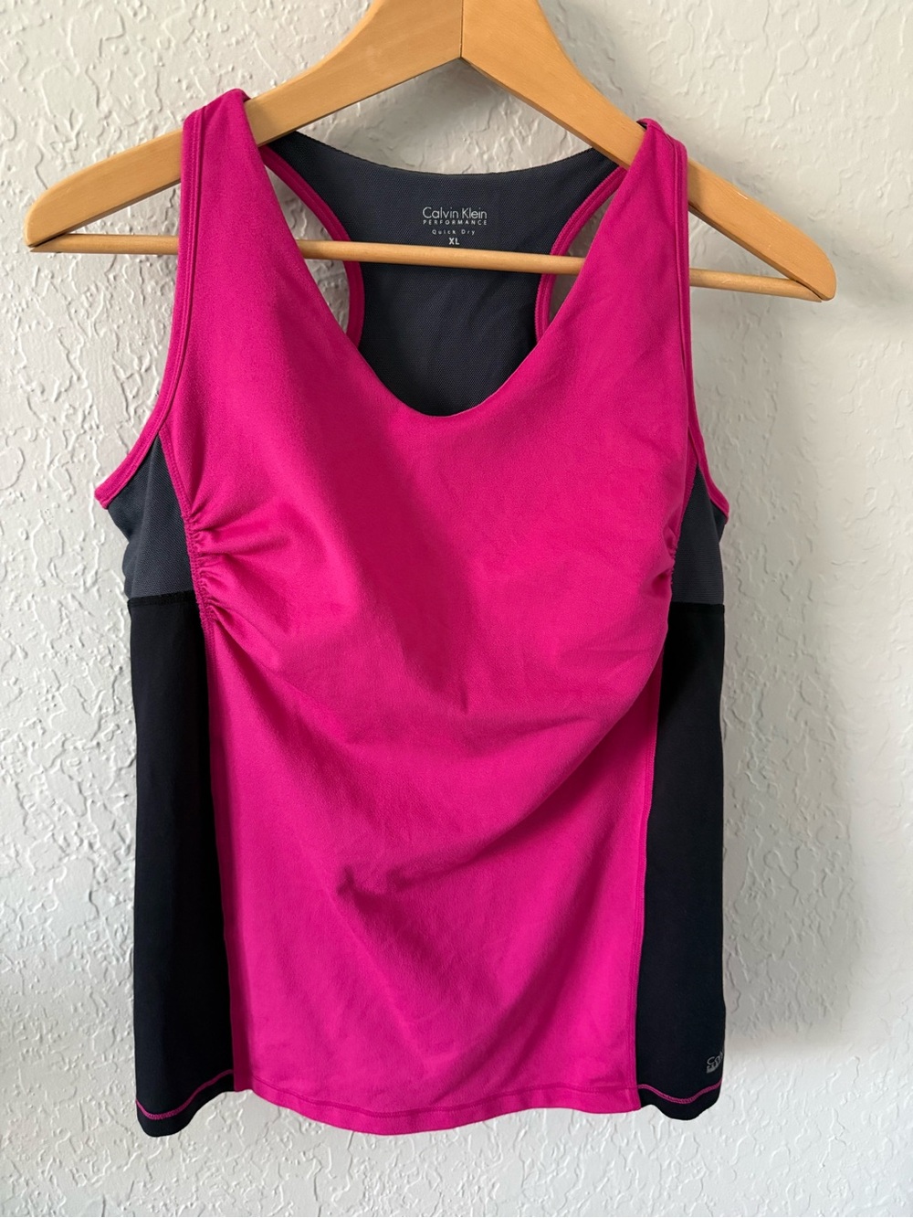 Calvin Klein Performance Fuchsia and Black Racerback Tank Womens Large/XL